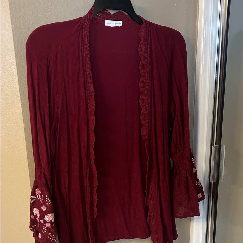 Coco Jameson M Burgundy Lace Trim Cardigan